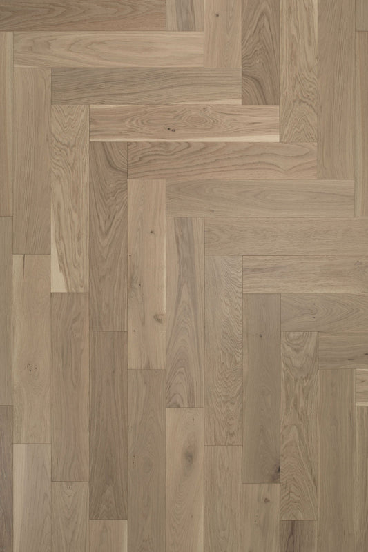 6 Inch Plank Heritage Plank Herringbone Bury 2mm Sawn French Oak Veneer (3/4 Thick)